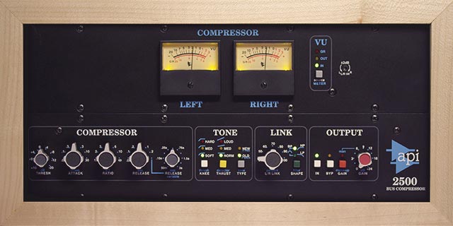 Universal Audio API 2500 Bus Compressor